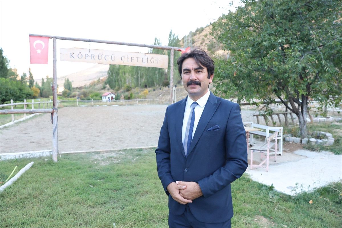 Belçika’dan Gelen Klasik Otomobil Tutkunları Bayburt’ta Eşsiz Anılar Biriktiriyor