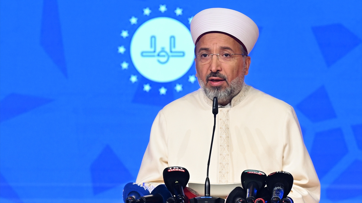 Diyanet İşleri Başkanı Arpaguş'tan Çağrı: Camiler, Direniş ve Mücadelenin Güçlü Mevzileri