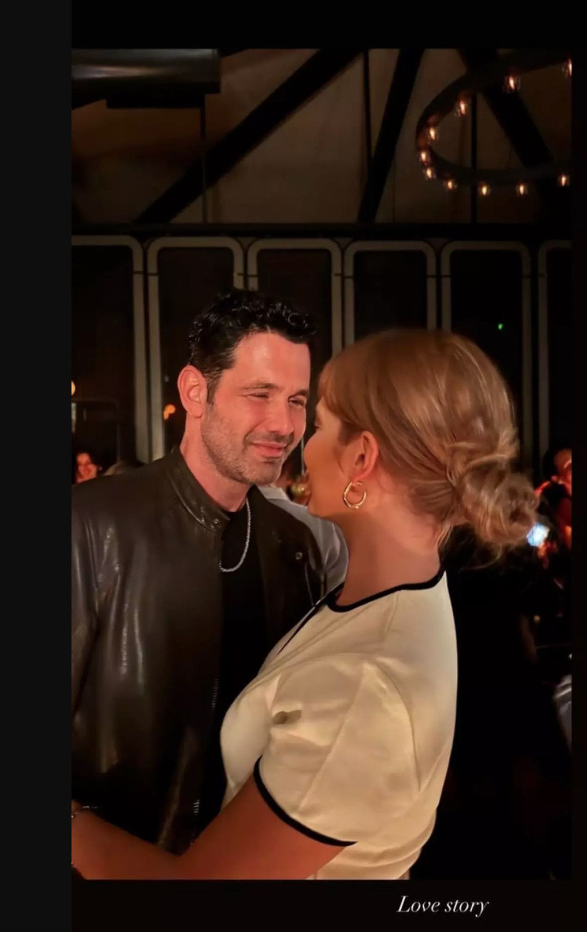 Keremcem'in Stilistiyle Aşkını Gizlemedi: Şarkıcının Yeni Aşk Hikayesi