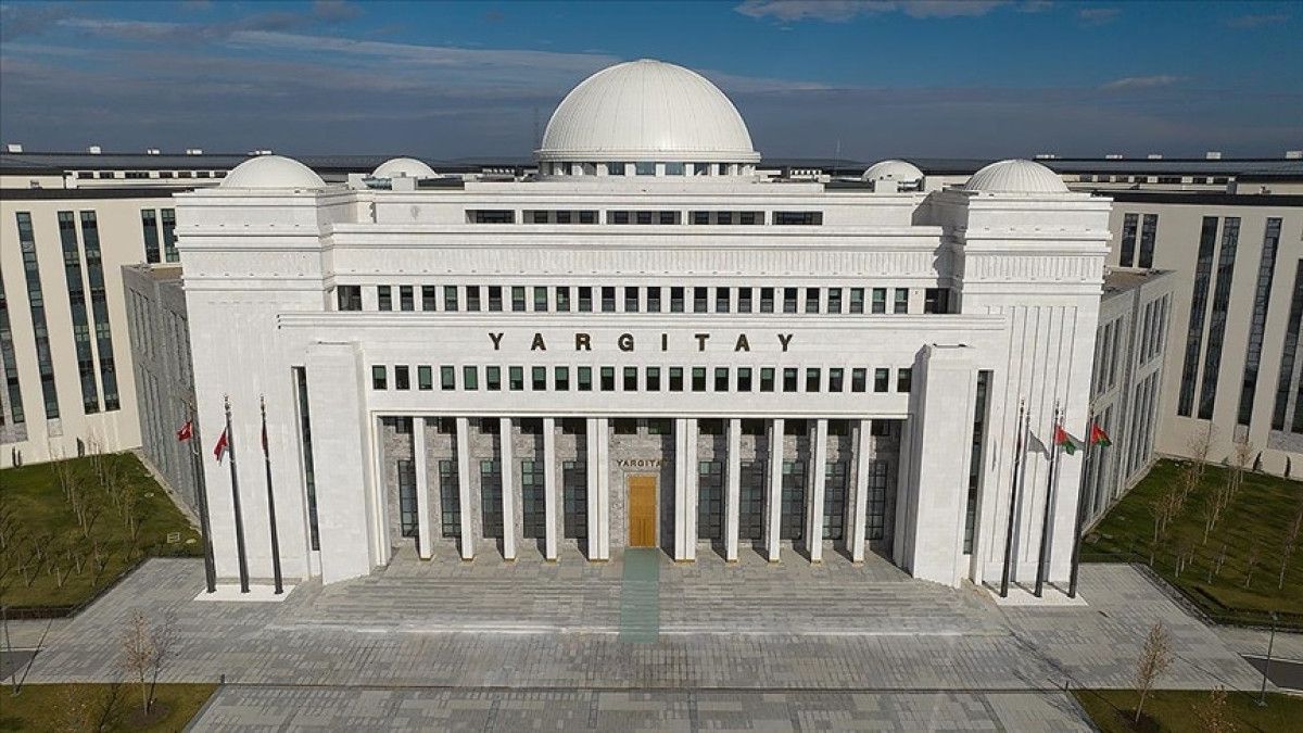 Takipçi Eski Nişanlıya 3 Ay Hapis Cezası: Yeniden Bir Araya Gelme Çabası