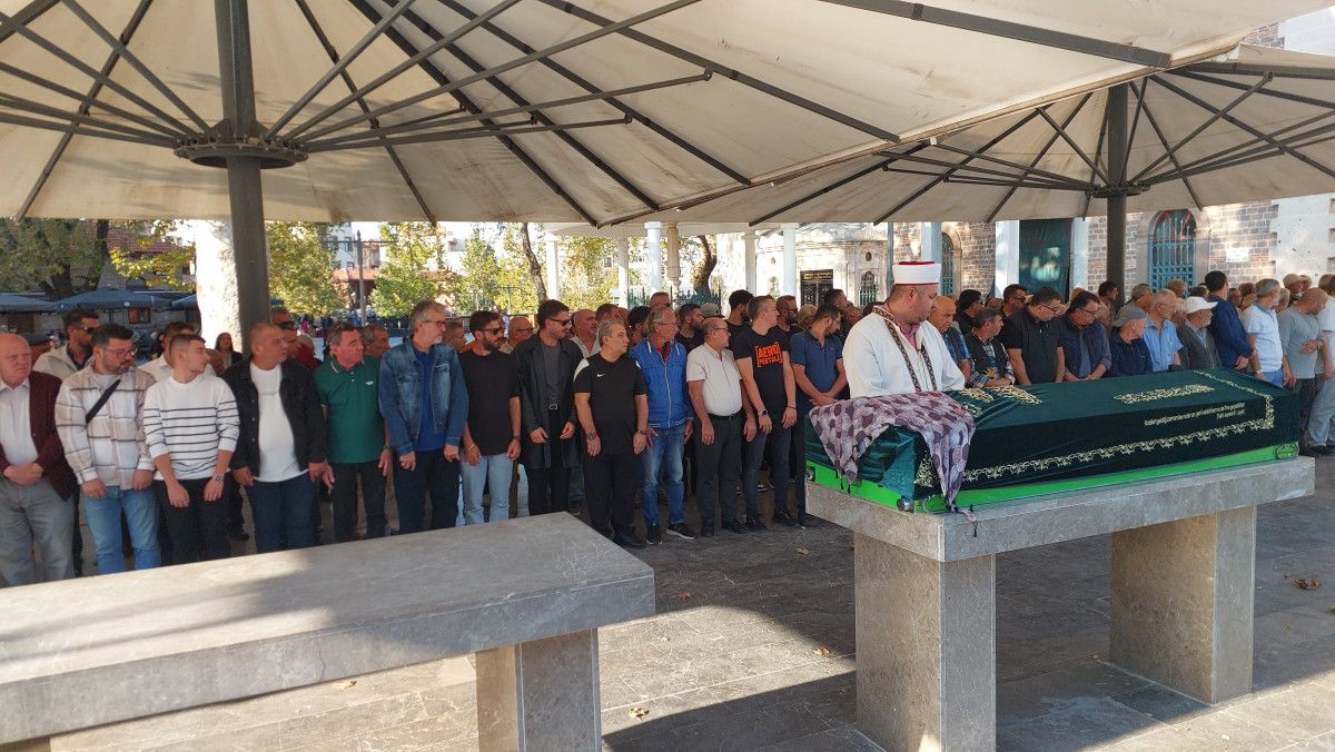 Uraz Kaygılaroğlu'nun Üzücü Haberi: 82 Yaşında Babaannesini Kaybetti