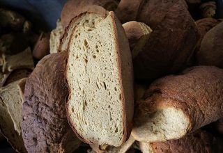 Yüzyıllık Mayasıyla Lezzet Dolu Ekmeğin Sırrı: Bir Hafta Boyunca Doyuruyor